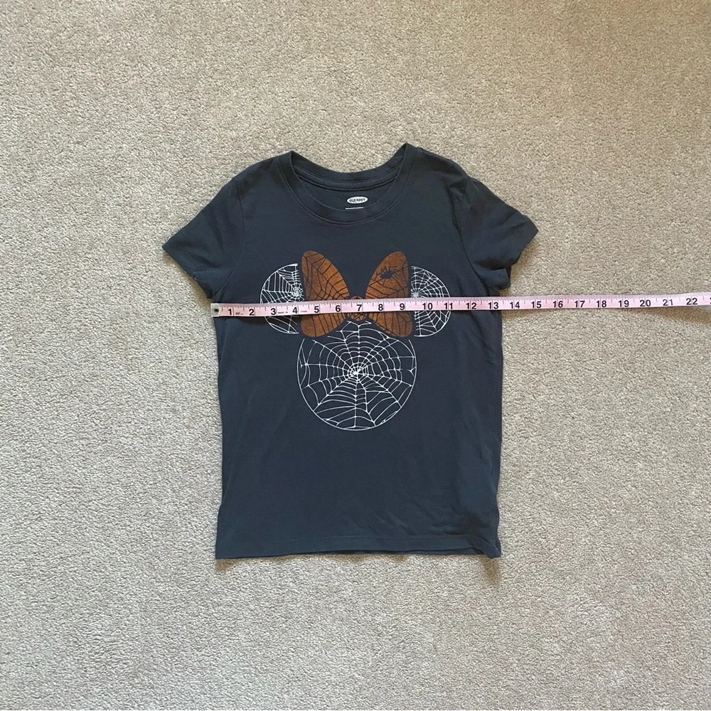 3/$15 or 4/$19 Halloween Glow In The Dark Minnie Mouse Disney Shirt Sz Small 6/7 - Picture 6 of 14